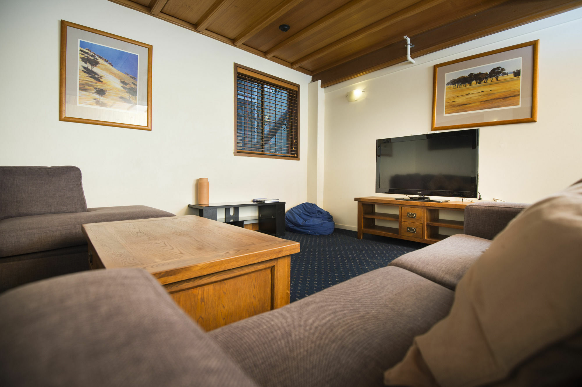 Enzian Hotel Mt Buller Mount Buller Exterior photo